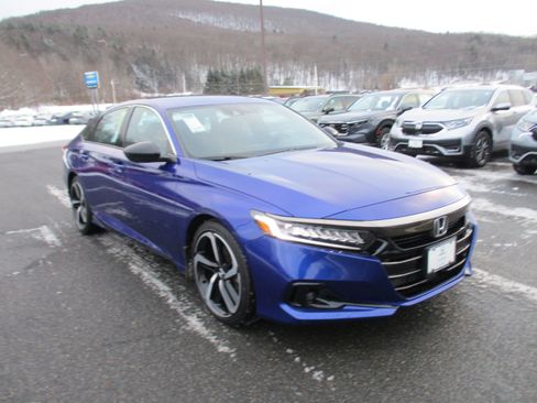 Certified 2022 Honda Accord Sport image 3