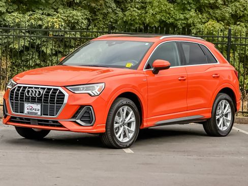 Used 2025 Audi Q3 2.0T Premium AWD/4WD image 7