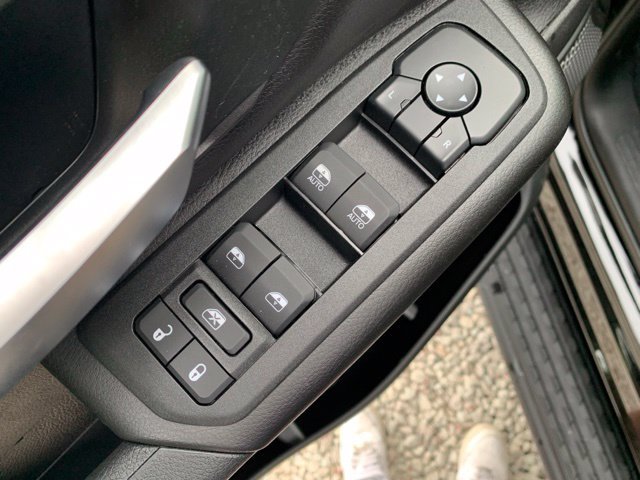 Used 2026 RAM 1500 Express AWD/4WD image 24