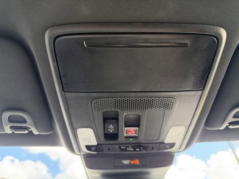 Used 2024 Honda Accord Sport image 31