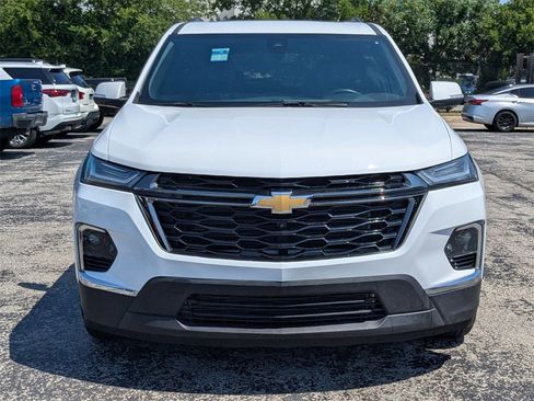 Used 2022 Chevrolet Traverse RS image 8
