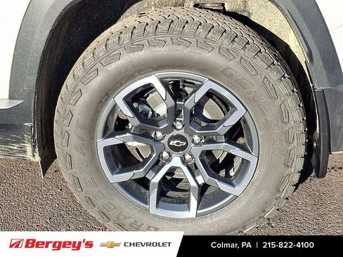 New 2026 Chevrolet Equinox ACTIV w/ Convenience Package III AWD/4WD image 5