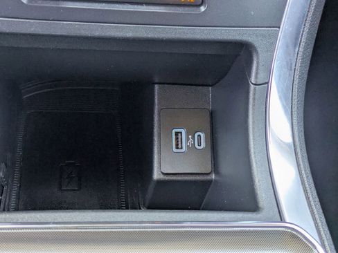 Used 2024 Ford Edge Titanium image 18