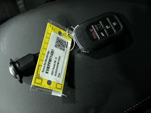 Used 2023 Honda HR-V Sport image 36