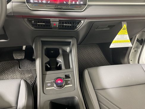 New 2026 Volkswagen Tiguan SE AWD/4WD image 17