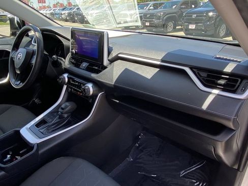 Certified 2023 Toyota RAV4 XLE AWD/4WD image 18
