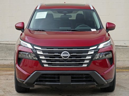 Used 2024 Nissan Rogue SV w/ SV Premium Package FWD image 42
