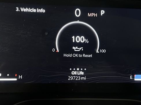 Certified 2024 Jeep Grand Cherokee L Limited w/ Luxury Tech Group II image 15