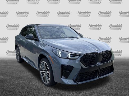 New 2026 BMW X2 xDrive28i w/ Technology Package AWD/4WD image 2