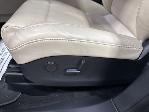 Used 2019 Tesla Model X Long Range image 37