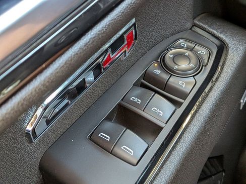 Used 2023 GMC Sierra 1500 AT4 w/ Technology Package image 27