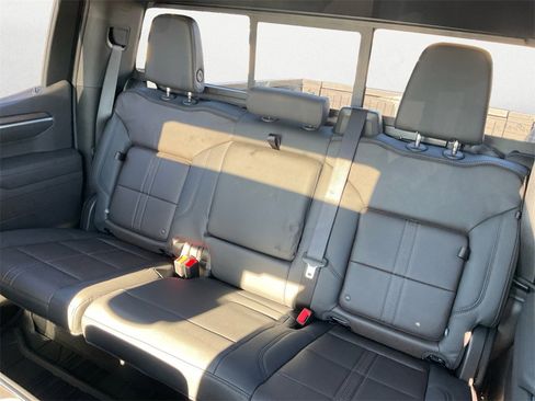 New 2026 Chevrolet Silverado 1500 High Country w/ Technology Package image 9