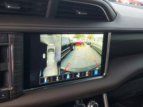 Used 2023 GMC Yukon Denali image 21