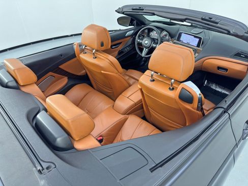 Used 2017 BMW M6 Convertible image 41