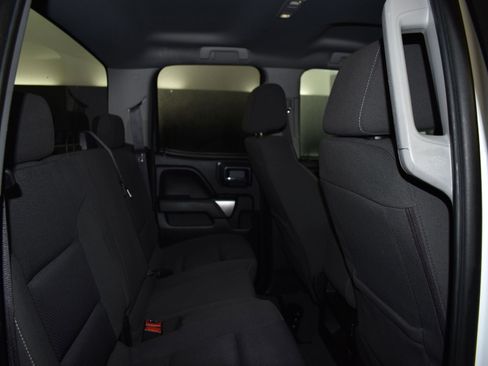 Used 2019 Chevrolet Silverado 1500 LT image 17