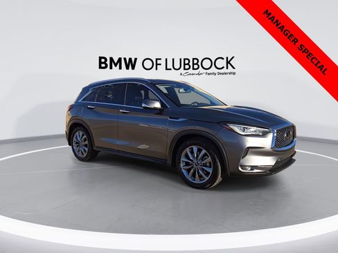 Used 2022 INFINITI QX50 Essential image 2