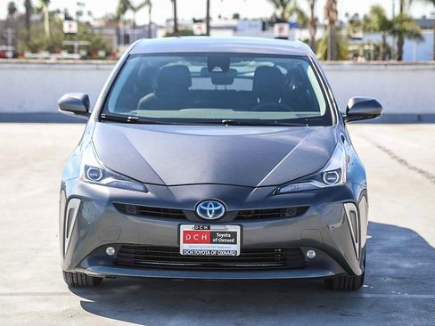 Used 2020 Toyota Prius LE image 3