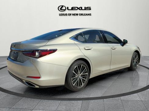 Certified 2024 Lexus ES 350 w/ Premium Package image 7