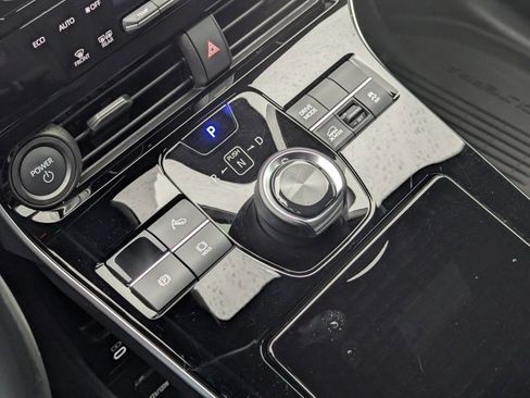 Used 2023 Subaru Solterra AWD image 16