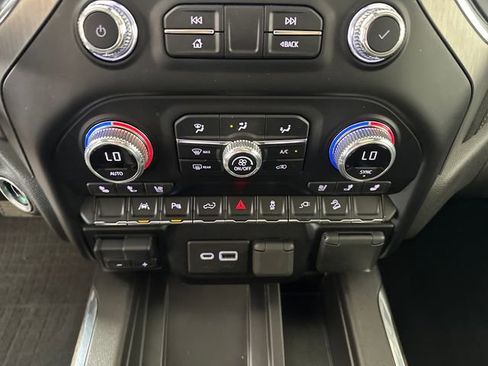 Used 2022 GMC Sierra 1500 Denali w/ Driver Alert Package II AWD/4WD image 22