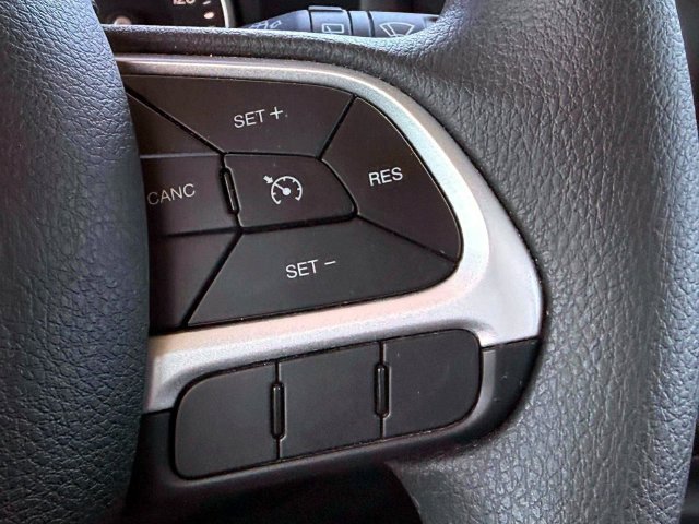 Certified 2023 Jeep Renegade Latitude AWD/4WD image 20