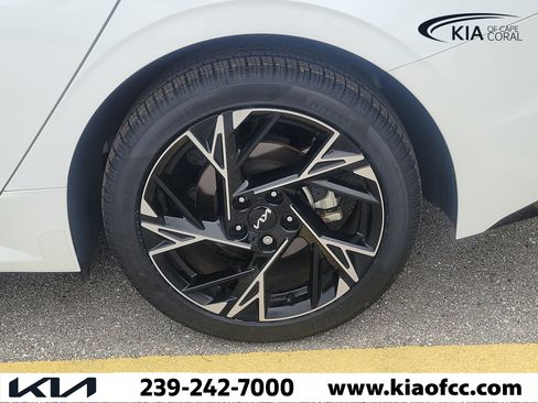 Certified 2025 Kia K5 GT-Line w/ GT-Line Premium Package FWD image 8