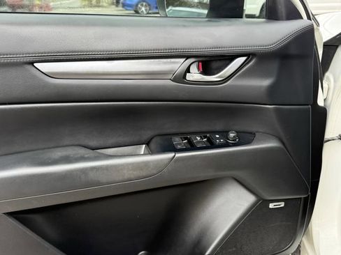 Used 2017 MAZDA CX-5 Touring w/ Preferred Equipment Package image 12