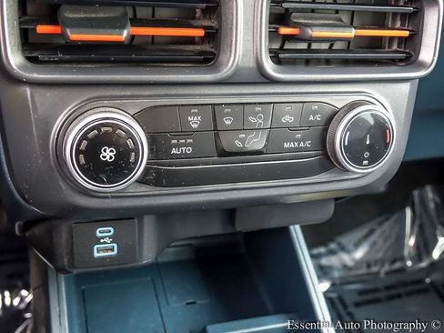 Used 2024 Ford Maverick XLT image 17