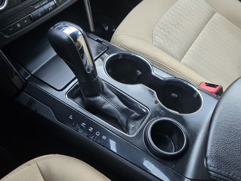 Used 2017 Ford Explorer FWD image 17