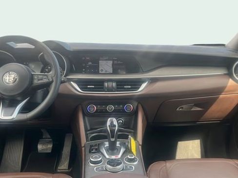 Used 2021 Alfa Romeo Stelvio Ti w/ Nero Edizione image 11