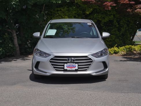 Used 2018 Hyundai Elantra SEL FWD image 25