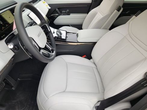 New 2026 Land Rover Range Rover Sport SE image 9