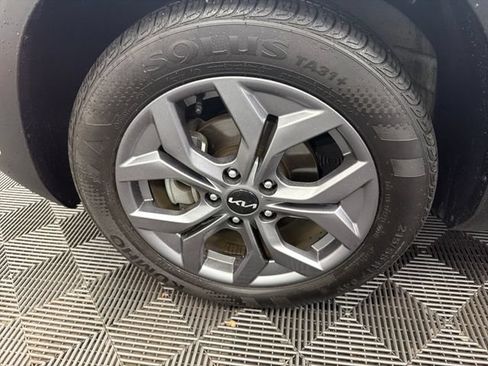Certified 2024 Kia Seltos S FWD image 29