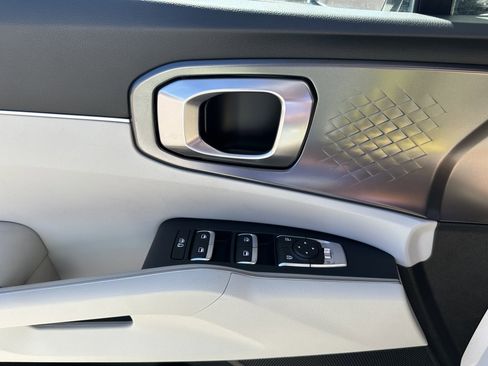 Used 2023 Kia Sorento EX w/ Panoramic Sunroof Package image 31