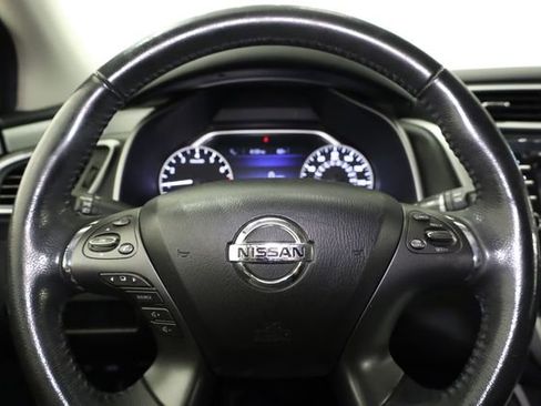 Used 2019 Nissan Murano SV image 17