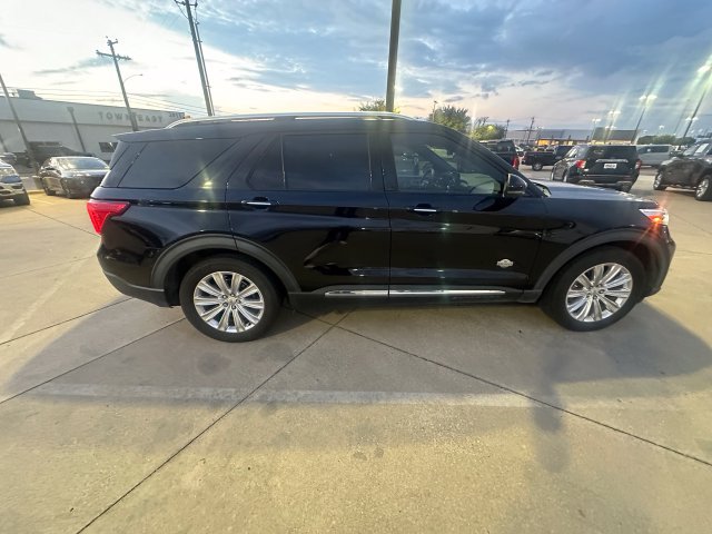 Used 2021 Ford Explorer King Ranch w/ Premium Technology Package RWD image 12