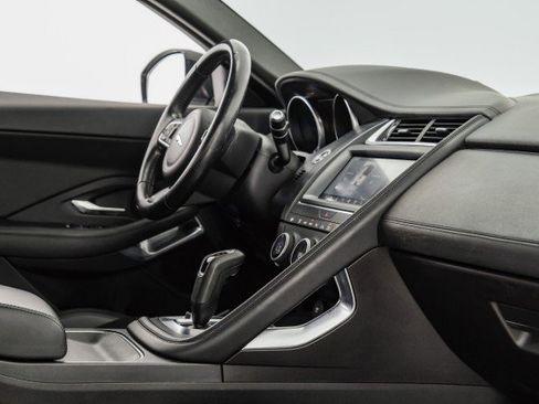 Used 2018 Jaguar E-PACE S image 24