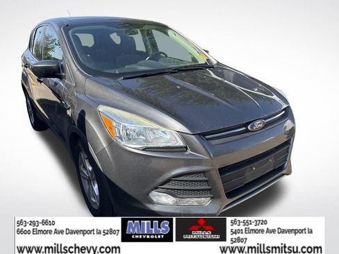 Used 2015 Ford Escape SE FWD image 2