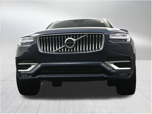 Used 2023 Volvo XC90 B6 Plus w/ Protection Package Premier AWD/4WD image 31