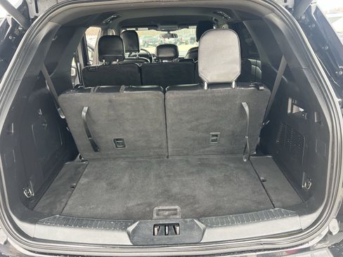 Used 2020 Ford Explorer XLT image 21