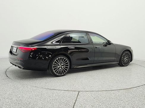 Used 2023 Mercedes-Benz S 580 4MATIC Sedan image 5