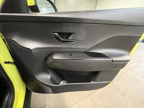 Used 2024 Hyundai Kona SEL image 11