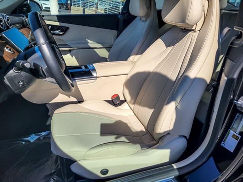 Used 2025 Mercedes-Benz CLE 300 4MATIC Coupe image 8