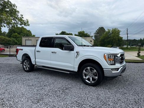Used 2022 Ford F150 XLT w/ Equipment Group 302A High AWD/4WD image 4