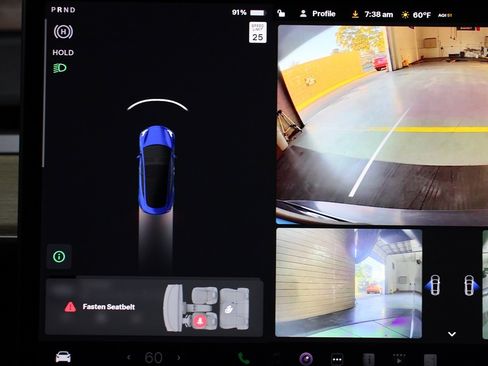 Used 2022 Tesla Model 3 Standard Range image 23