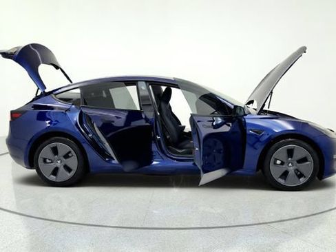 Used 2023 Tesla Model 3 Standard Range RWD image 20