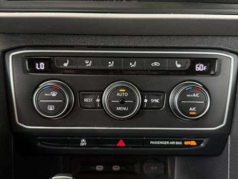 Used 2021 Volkswagen Atlas SE w/ Panoramic Sunroof Package FWD image 20