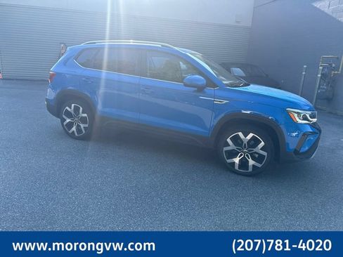 Used 2023 Volkswagen Taos SEL AWD/4WD image 2