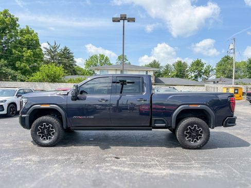 Used 2024 GMC Sierra 2500 AT4X AWD/4WD image 5