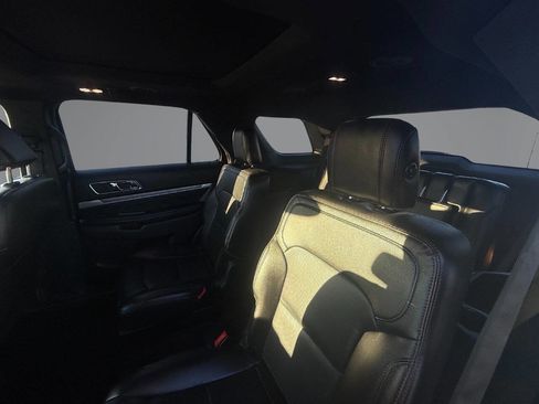 Used 2018 Ford Explorer Sport w/ Equipment Group 401A image 33